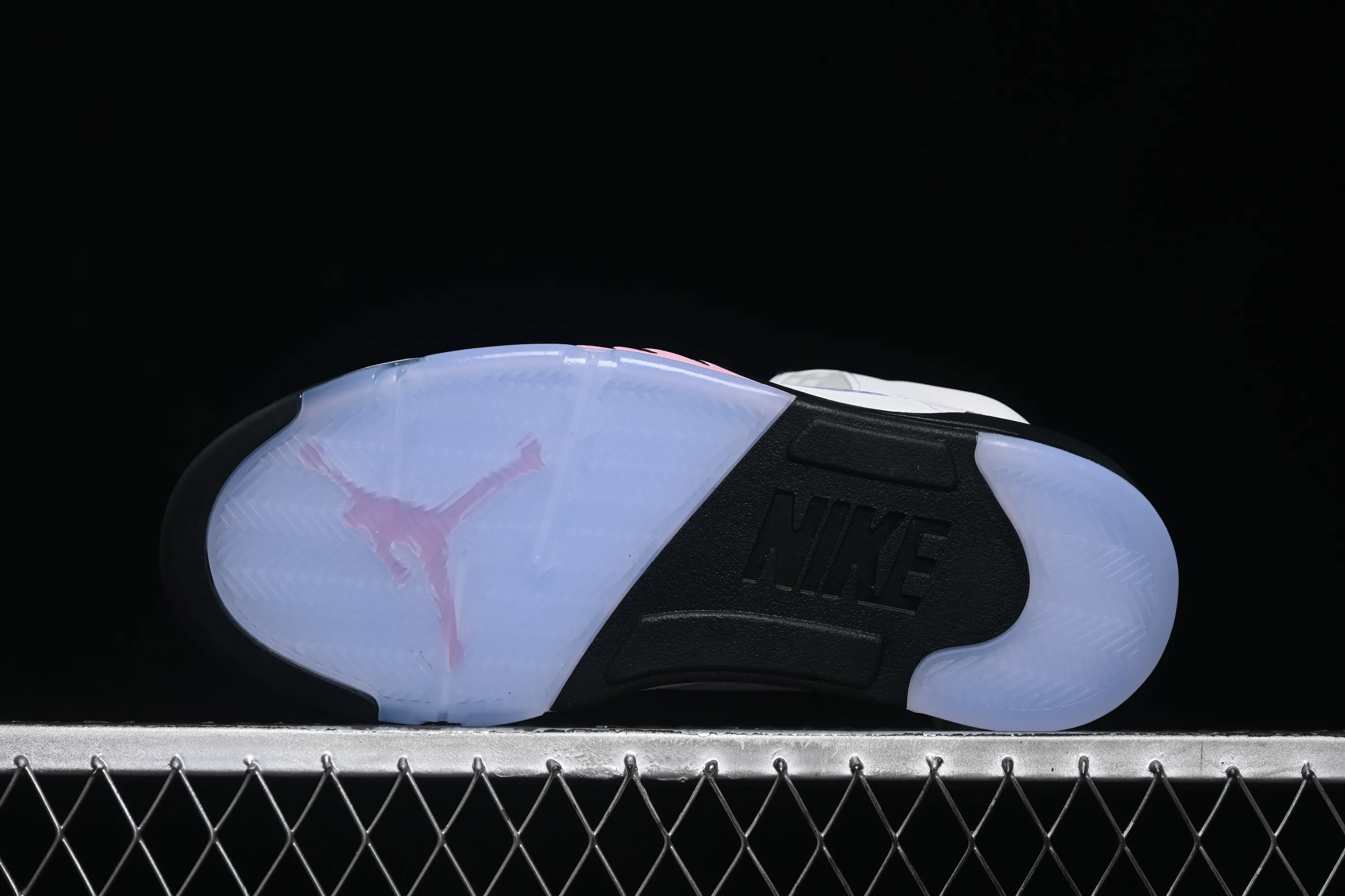 All categories Air Jordan Jordan series basketball shoes Air Jordan 5 OG version Air Jordan 5 Retro "35th Anniversary" AJ5 Joe 5 Girly Pink HQ7978-102